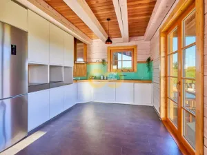 Prodej rodinného domu, Nové Hrady, Vilová čtvrť, 216 m2