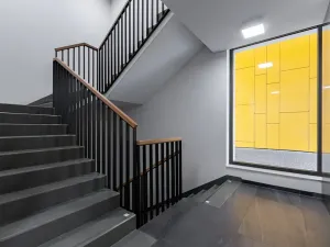 Pronájem bytu 1+kk, Praha - Karlín, Sokolovská, 38 m2