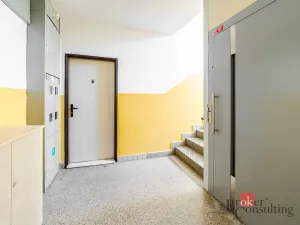 Prodej bytu 3+1, Volary, Sídl. Míru, 65 m2