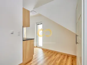 Prodej bytu 1+kk, Černá v Pošumaví, 33 m2