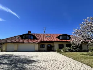 Prodej vícegeneračního domu, Olšany, 392 m2