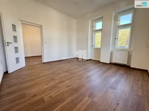 Pronájem bytu 3+1, Praha - Nusle, Svatoplukova, 68 m2