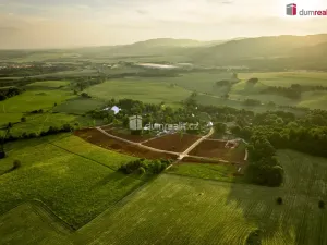 Prodej pozemku pro bydlení, Ostrov - Květnová, 962 m2