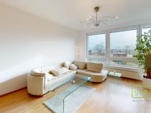 Pronájem bytu 3+kk, Praha, Nad Okrouhlíkem, 75 m2