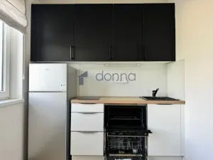 Pronájem bytu 1+1, Praha, Peroutkova, 34 m2