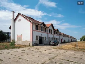 Prodej zemědělského objektu, Vlasatice, 5889 m2