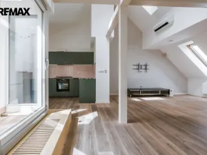 Prodej bytu 3+kk, Praha - Žižkov, Křišťanova, 144 m2