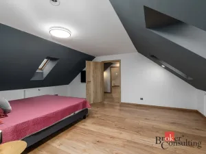 Prodej bytu 4+kk, Plzeň - Lobzy, Lobezská, 120 m2