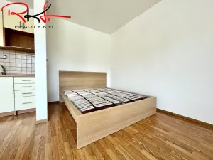 Pronájem bytu 1+kk, Mladá Boleslav - Mladá Boleslav II, Šmilovského, 39 m2