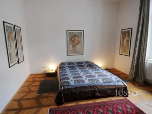 Pronájem bytu 2+1, Praha, Janáčkovo nábřeží, 80 m2