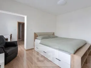 Prodej bytu 4+kk, Praha - Lochkov, Cementářská, 88 m2