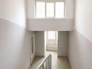 Pronájem bytu 1+kk, Praha - Libeň, Na Truhlářce, 30 m2