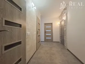Pronájem bytu 2+1, Chomutov, Holešická, 62 m2