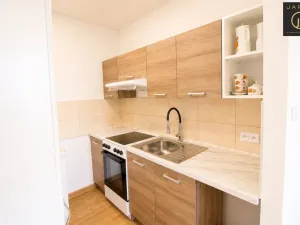 Pronájem bytu 2+kk, Kladno, Americká, 40 m2