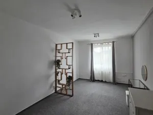 Pronájem bytu 2+1, Pardubice - Zelené Předměstí, Palackého třída, 56 m2