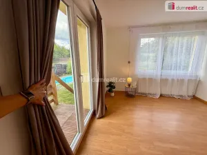 Pronájem bytu 1+kk, Praha - Lipence, Jílovišťská, 14 m2