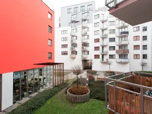 Pronájem bytu 2+kk, Praha - Nusle, V Horkách, 81 m2