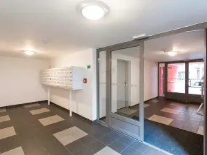 Pronájem bytu 2+kk, Praha - Nusle, V Horkách, 81 m2