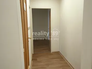 Pronájem bytu 2+1, Praha - Kobylisy, Kaňkovského, 62 m2