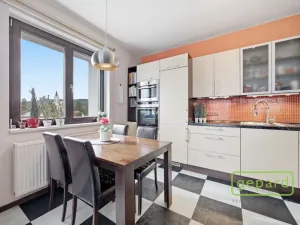 Prodej bytu 4+kk, Mníšek pod Brdy, Rymáňská, 102 m2