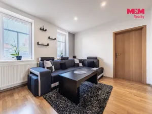 Prodej rodinného domu, Komárov, Sokolovická, 200 m2