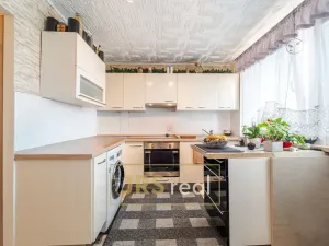 Prodej bytu 3+1, Hýsly, 68 m2