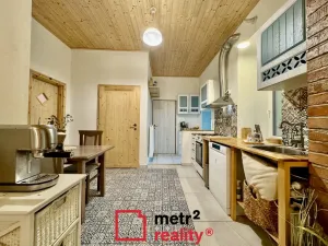 Prodej komerční nemovitosti, Bouzov, 400 m2