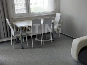 Pronájem bytu 2+1, Pardubice, Gagarinova, 56 m2