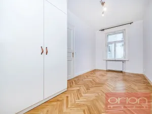 Pronájem bytu 3+1, Praha - Smíchov, Zborovská, 89 m2