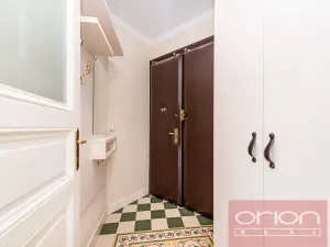 Pronájem bytu 3+1, Praha - Smíchov, Zborovská, 89 m2