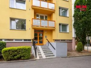 Prodej bytu 2+1, Lázně Bohdaneč, Na Lužci, 60 m2