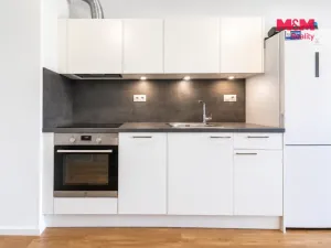 Prodej bytu 1+kk, Praha - Chodov, Bachova, 38 m2