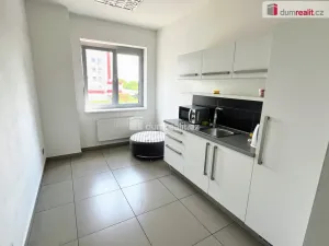 Pronájem kanceláře, Uherské Hradiště, Stojanova, 20 m2