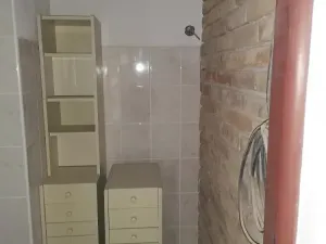 Pronájem obchodního prostoru, Pardubice, 80 m2