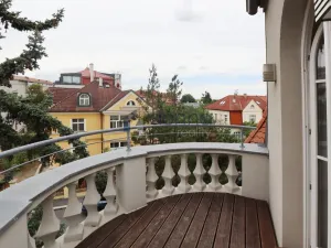 Pronájem bytu 3+kk, Praha, Pod lázní, 80 m2
