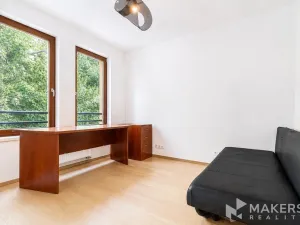 Pronájem bytu 3+1, Praha - Košíře, Lovčenská, 76 m2