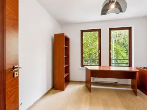 Pronájem bytu 3+1, Praha - Košíře, Lovčenská, 76 m2