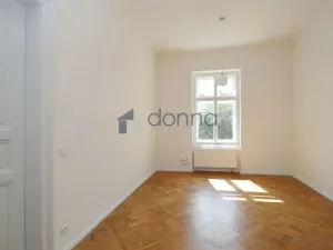Pronájem bytu 3+1, Praha, Rumunská, 118 m2