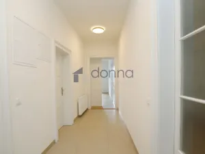 Pronájem bytu 3+1, Praha, Rumunská, 118 m2