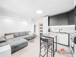 Pronájem bytu 1+kk, Plzeň - Bolevec, Kralovická, 32 m2