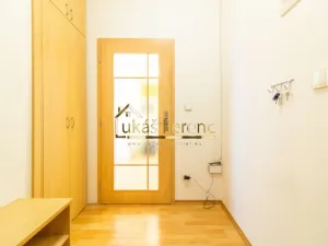 Pronájem bytu 2+kk, Praha - Michle, Počátecká, 53 m2