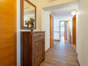 Prodej vícegeneračního domu, Mořina, 320 m2