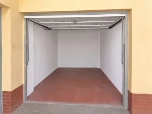 Prodej garáže, Praha, Wenzigova, 17 m2