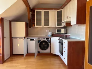 Pronájem bytu 1+kk, Praha - Vinohrady, Rejskova, 40 m2