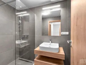 Pronájem bytu 2+kk, Hradec Králové - Kukleny, Pražská třída, 106 m2