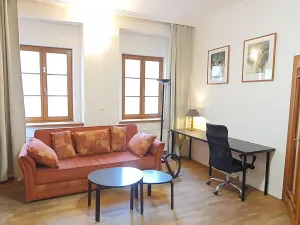 Pronájem bytu 2+kk, Praha, Ve Smečkách, 71 m2