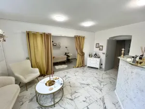 Pronájem obchodního prostoru, Mariánské Lázně, Hlavní třída, 60 m2