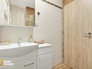 Prodej bytu 2+1, Hrušovany u Brna, Sídliště, 58 m2