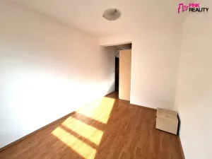 Pronájem bytu 2+kk, Hradec Králové - Nový Hradec Králové, Rybova, 52 m2