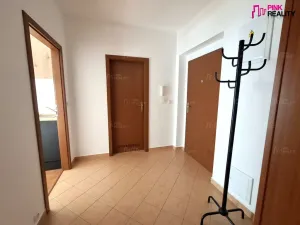 Pronájem bytu 2+kk, Hradec Králové - Nový Hradec Králové, Rybova, 52 m2